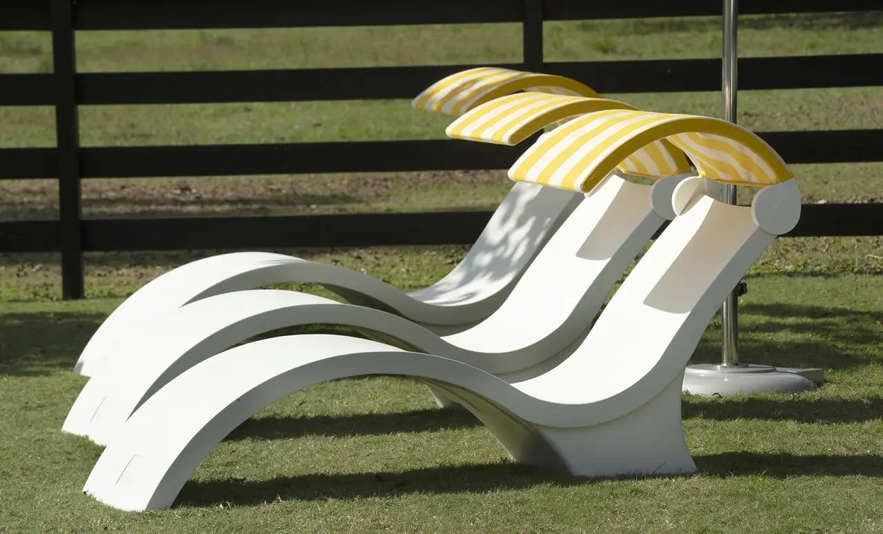 Signature Chaise Shade