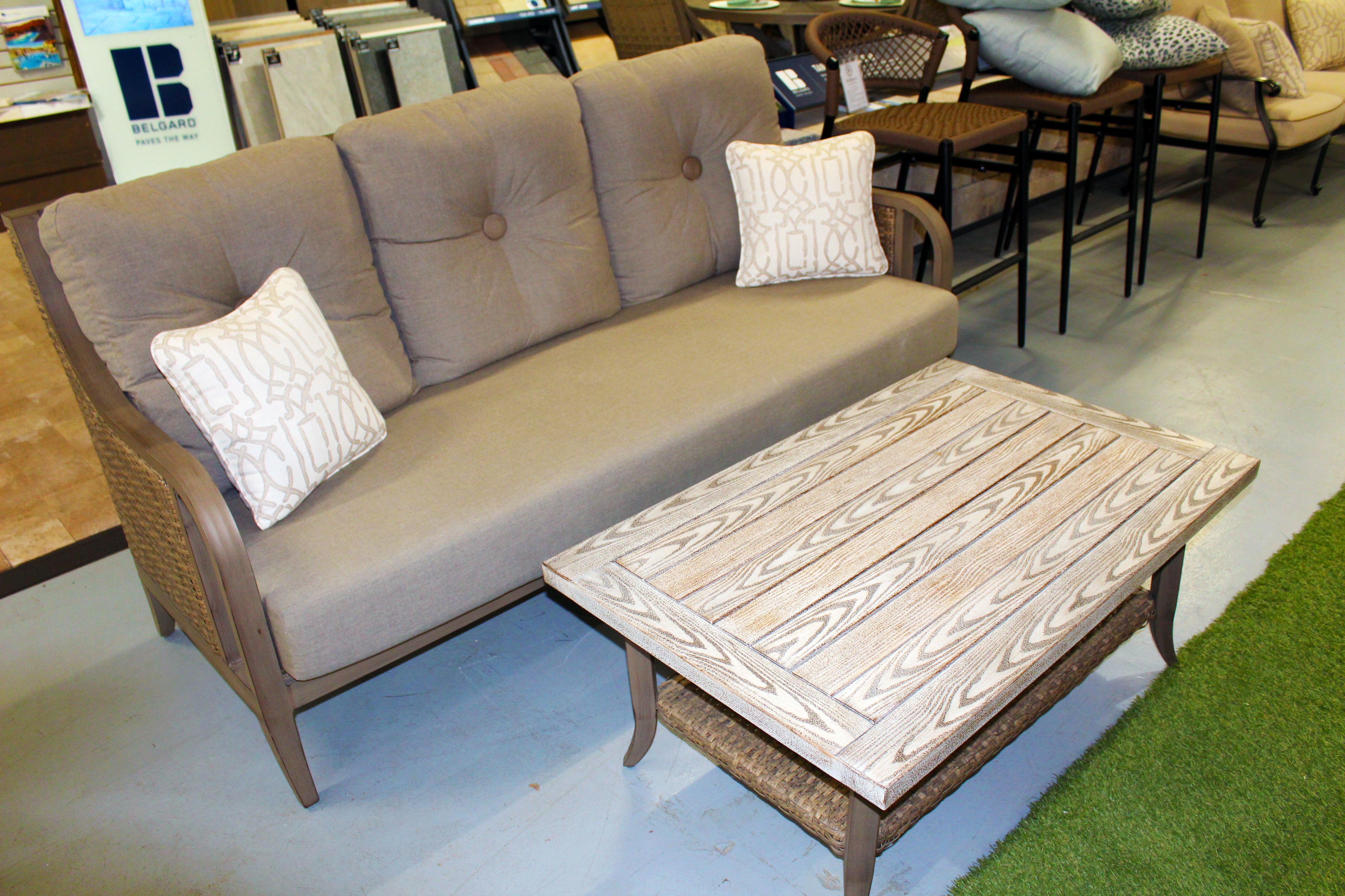 Rio Vista Sofa & Coffee Table