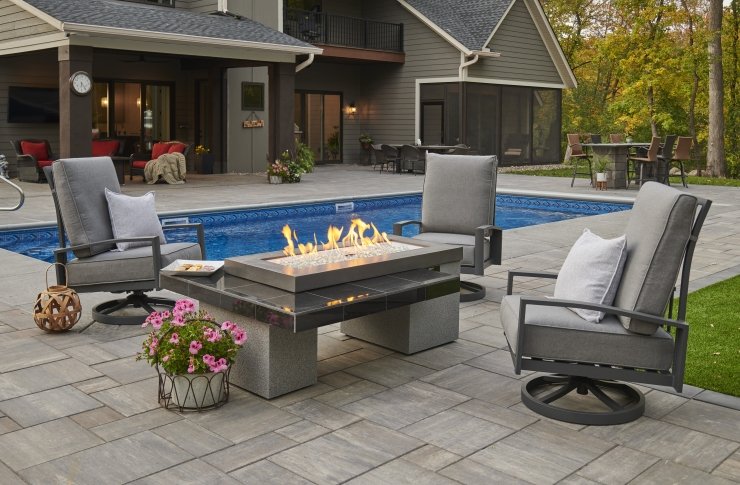 Black Uptown Linear Gas Fire Pit Table